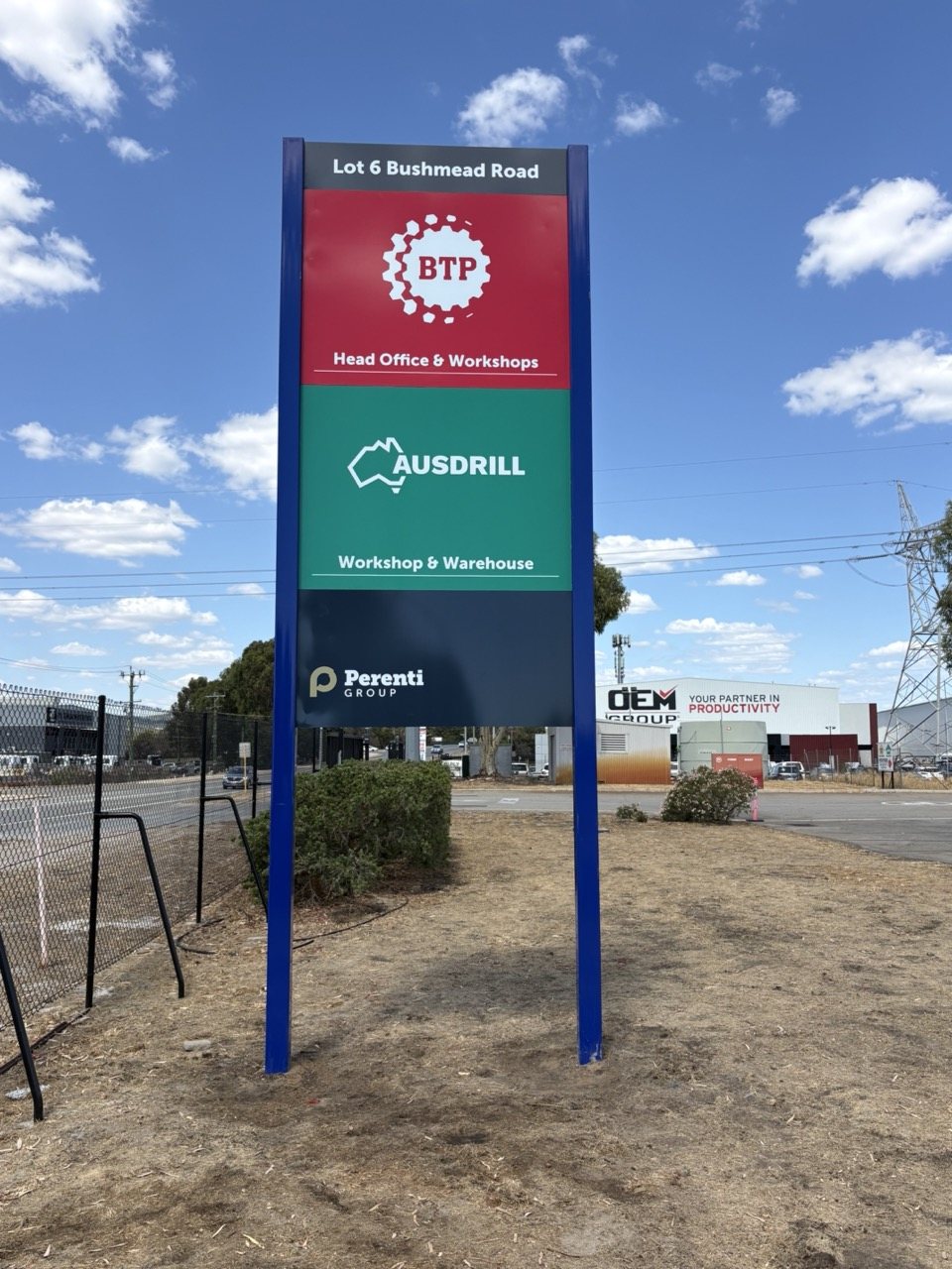 Commercial tenant pylon sign installation